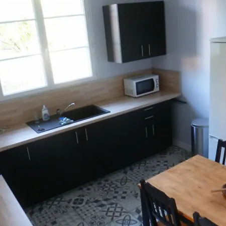 Lepireaufr Piscine Chauffee Holiday home