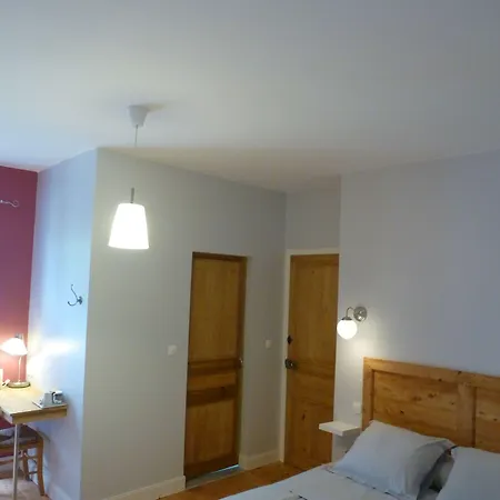 Lepireaufr Piscine Chauffee Holiday home *