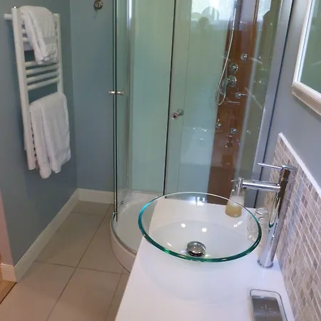 Lepireaufr Piscine Chauffee Holiday home *